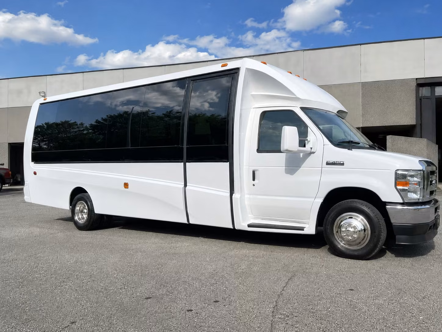 15 passenger minibus