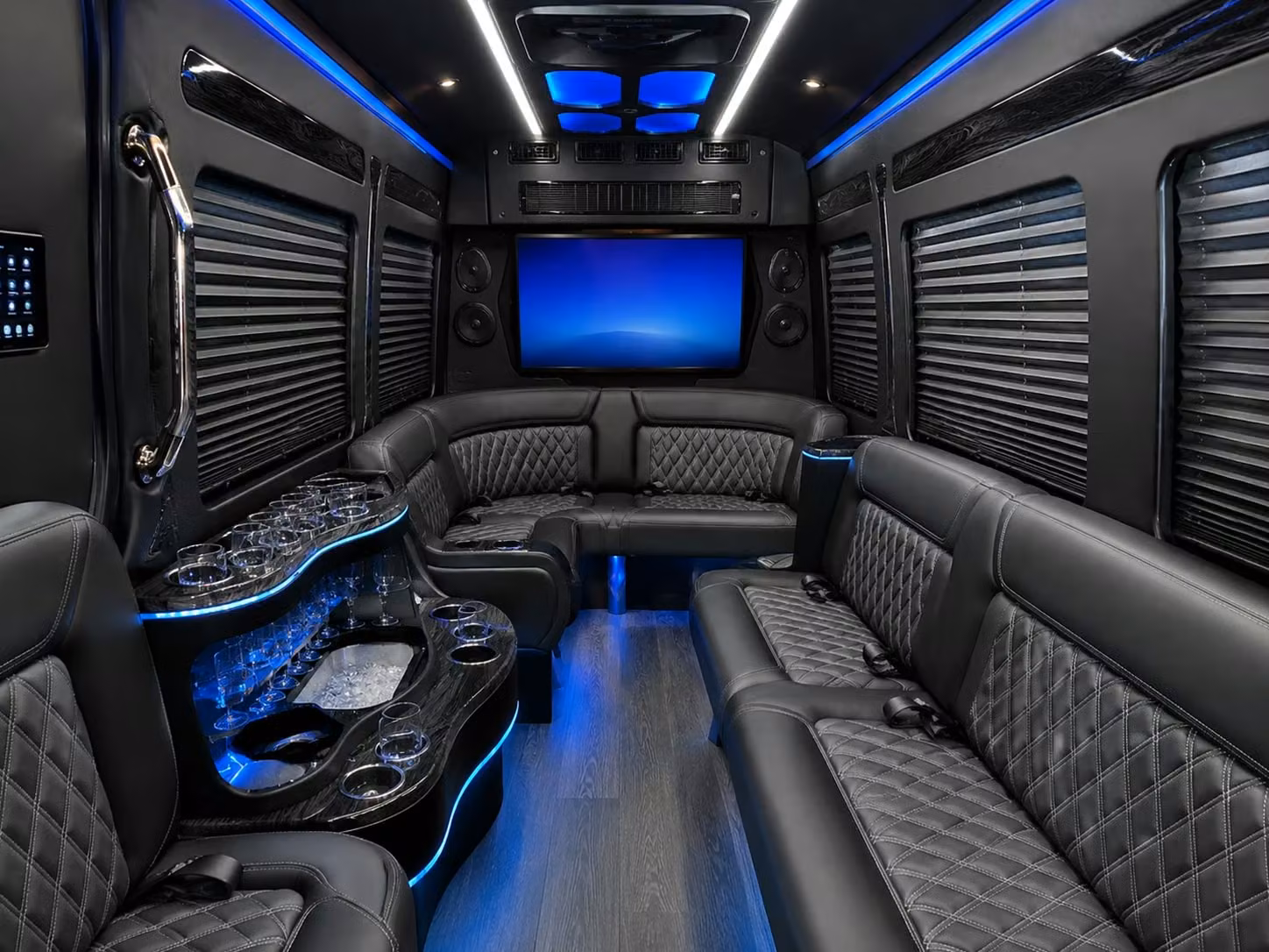 long distance field trip bus rentals from high point